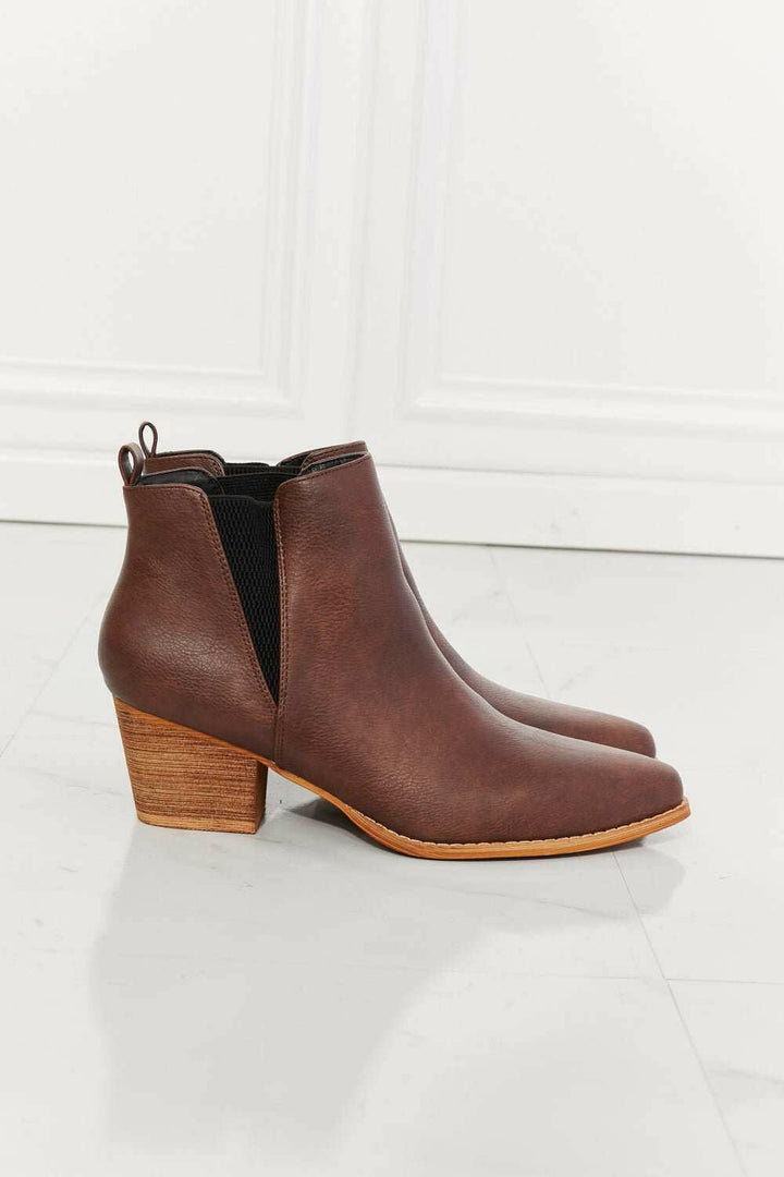 MMShoes 'Back At It' Point Toe Booties - The Rogue Daisy