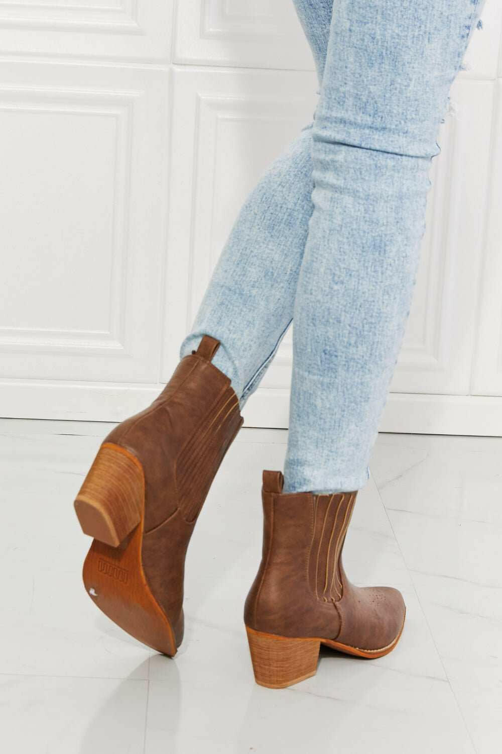 'Love the Journey' Stacked Heel Chelsea Boot - The Rogue Daisy