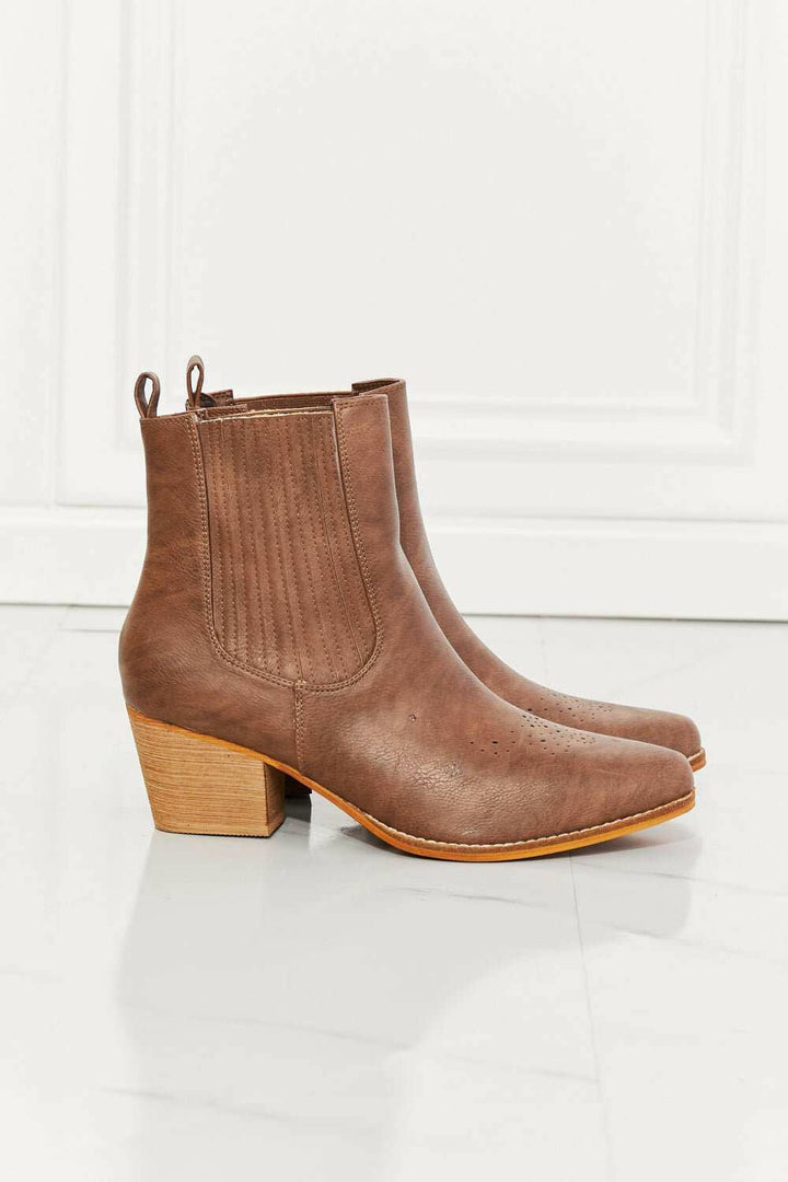 'Love the Journey' Stacked Heel Chelsea Boot - The Rogue Daisy