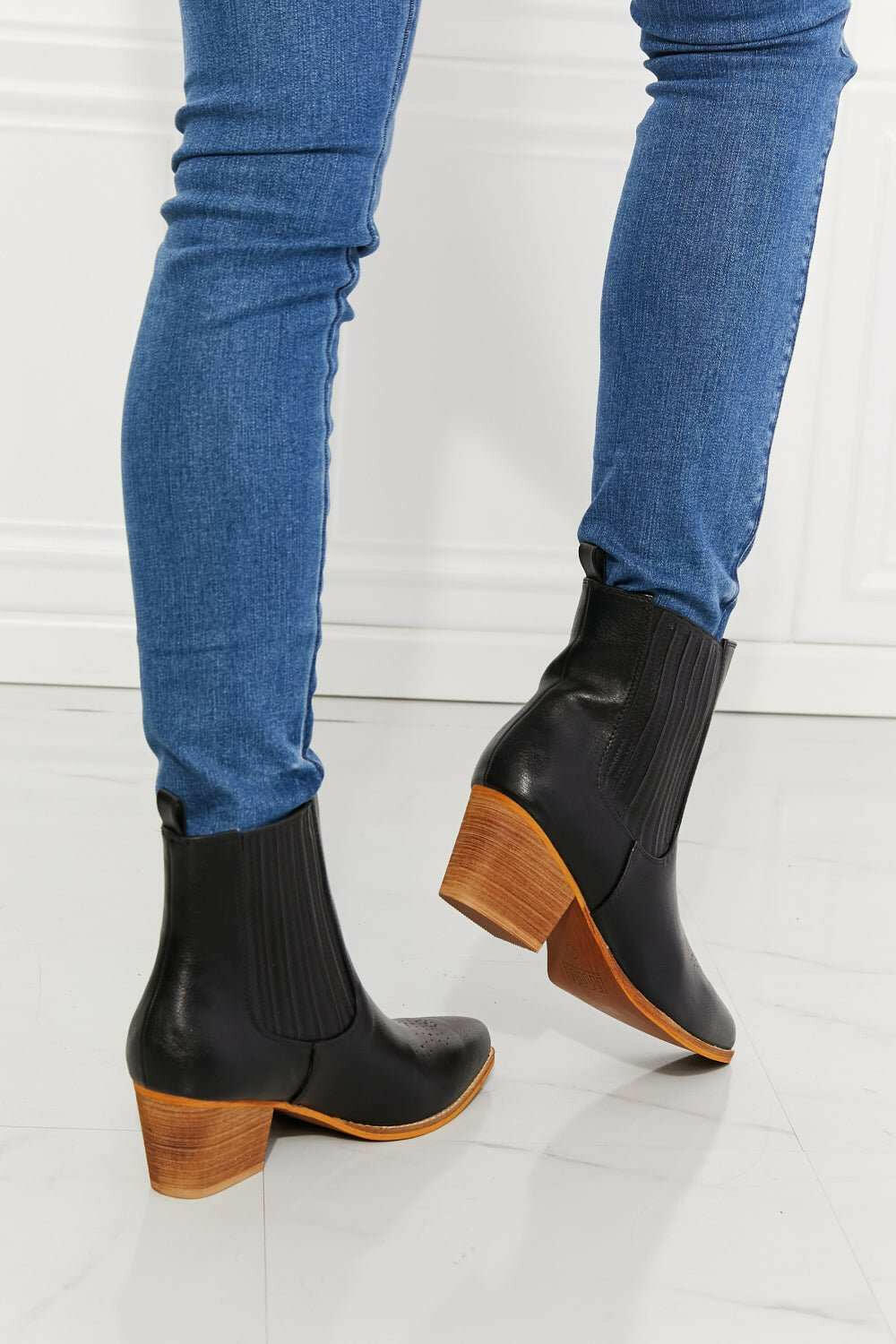 'Love the Journey' Stacked Heel Chelsea Boot - The Rogue Daisy