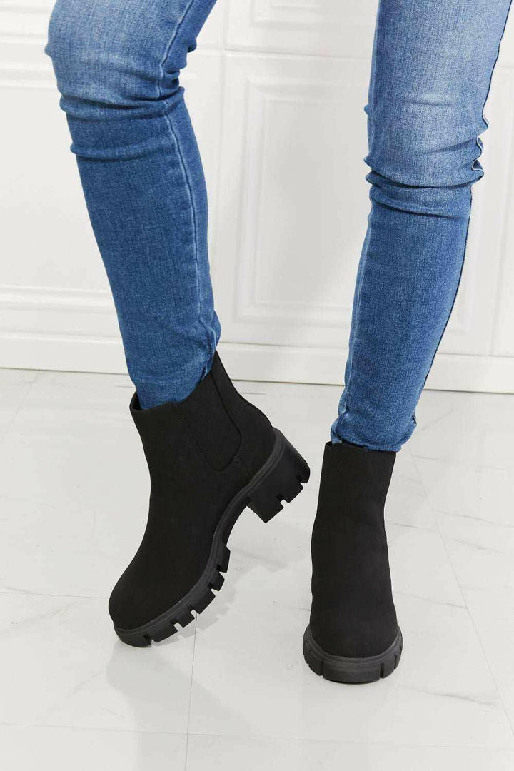 'Work For It' Matte Lug Sole Chelsea Boots - The Rogue Daisy