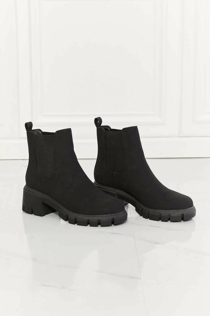 'Work For It' Matte Lug Sole Chelsea Boots - The Rogue Daisy