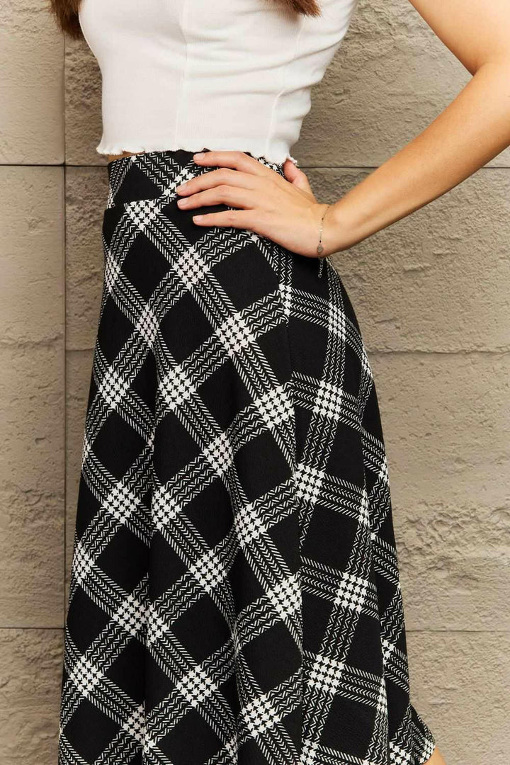 Ninexis Wide Waistband Knee Length Skirt - The Rogue Daisy